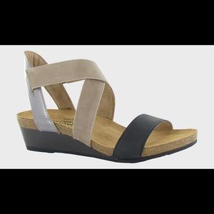 Naot Women’s Vixen /5030 Sandal